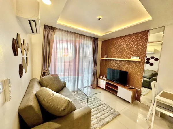 Amazon Residence - Renovated 1 Bed for Rent 