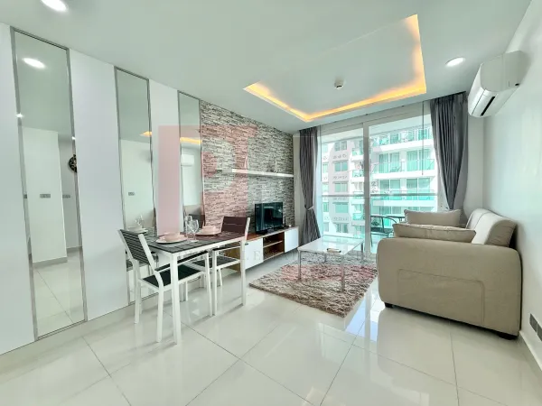 Amazon Residence 5th Floor Pool View 1 Bed for Rent